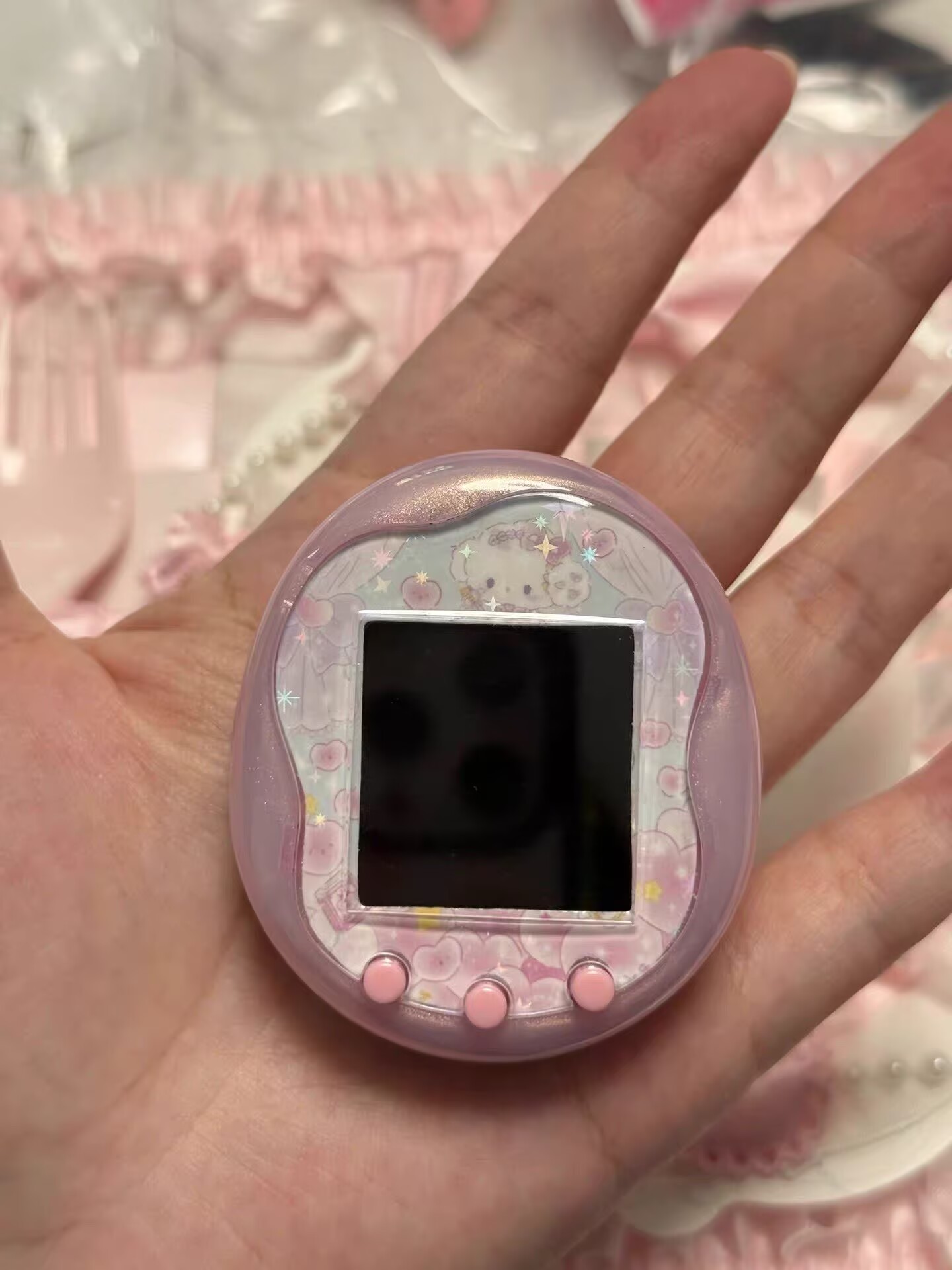 صندوق مفاجآت لعبة تاماغوتشي يو - مراجعة Bandai Model Tamagotchi وسعره