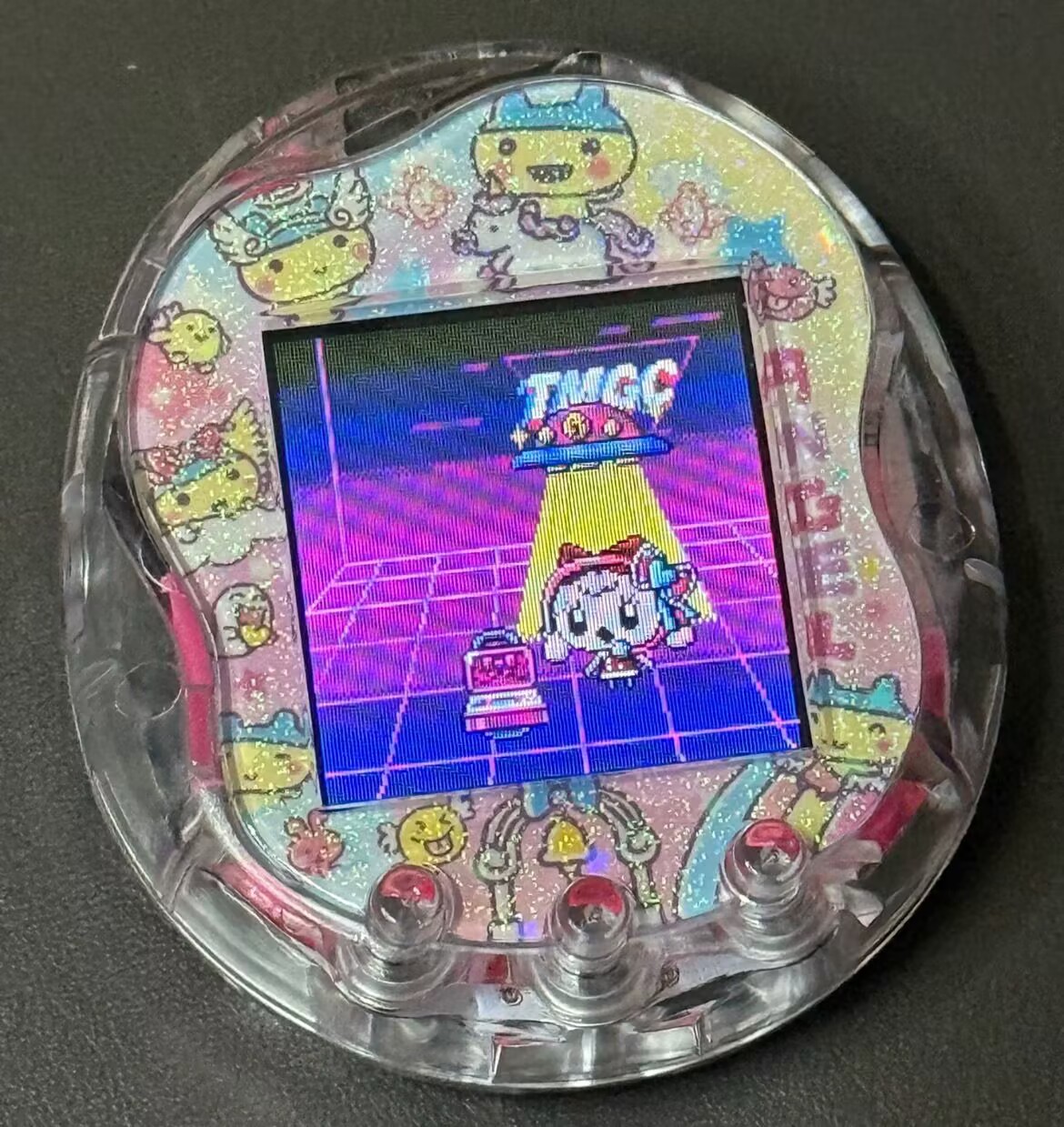 صندوق مفاجآت لعبة تاماغوتشي يو - مراجعة Bandai Model Tamagotchi وسعره
